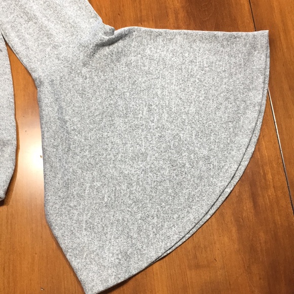 Sweater - Picture 4 of 4